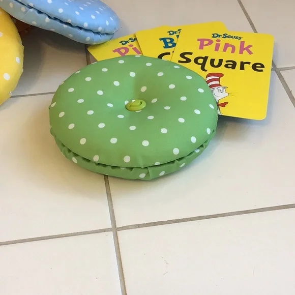 5 Colorful Fabric Card Holders - Picture 4 of 5